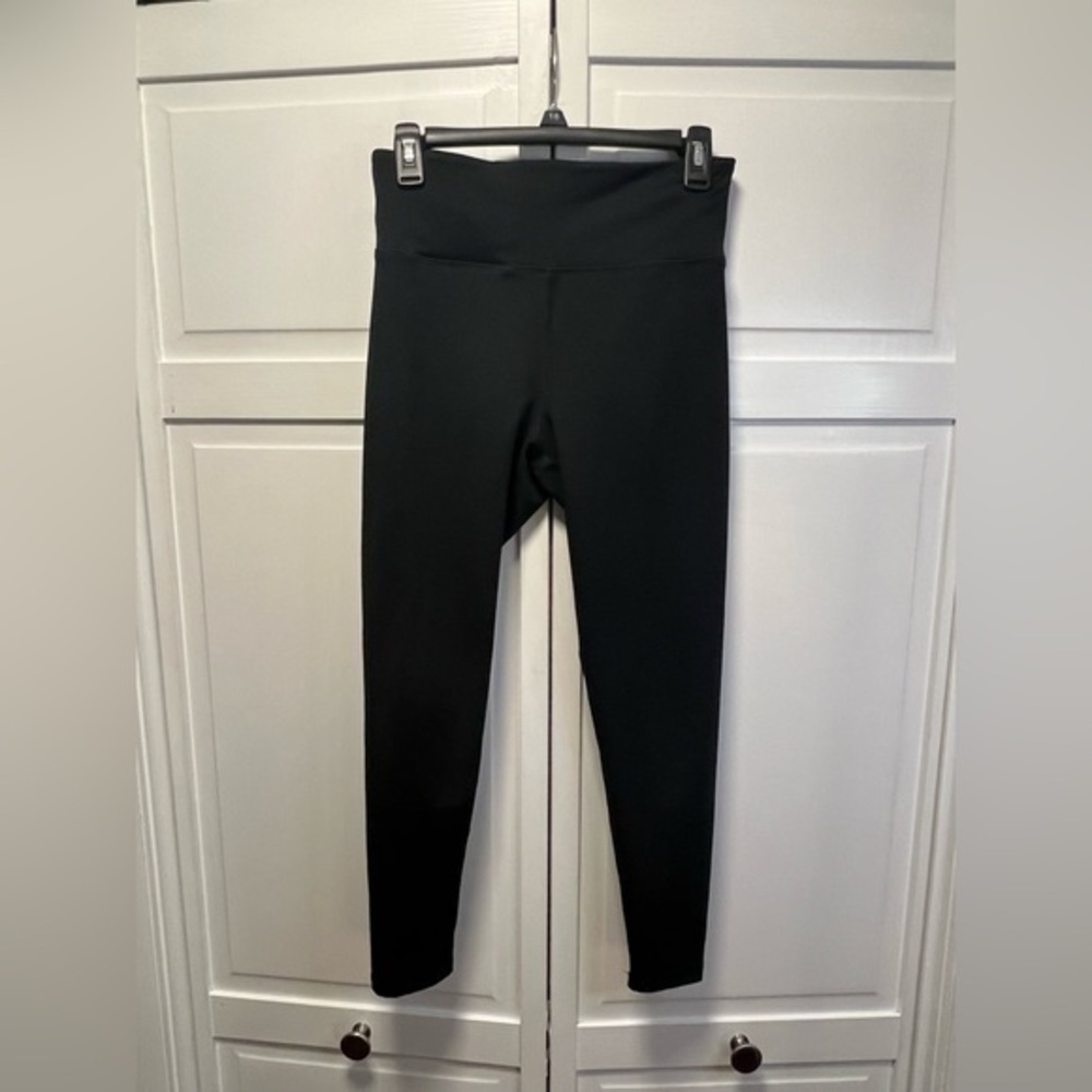 American Eagle The Everything Leggings Size Women’s Medium Color Black
